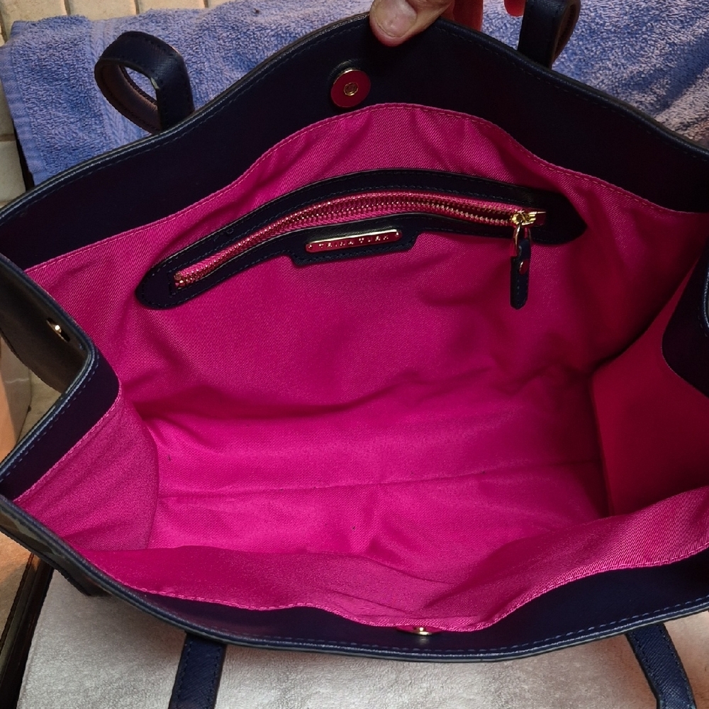 Trina Turk Geometric Designer Shoulder Bag - Picture 5 of 6